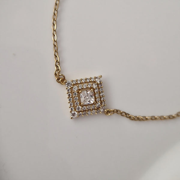 Bracelet en acier inoxydable carré de strass