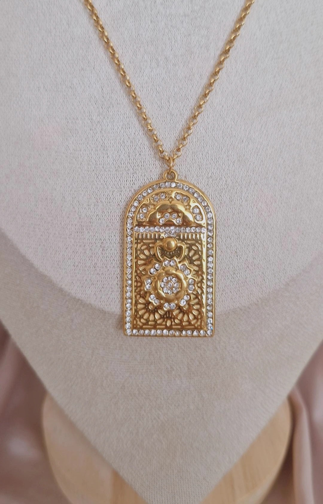 Collier beldi en acier inoxydable porte orientale Bab El Mansour