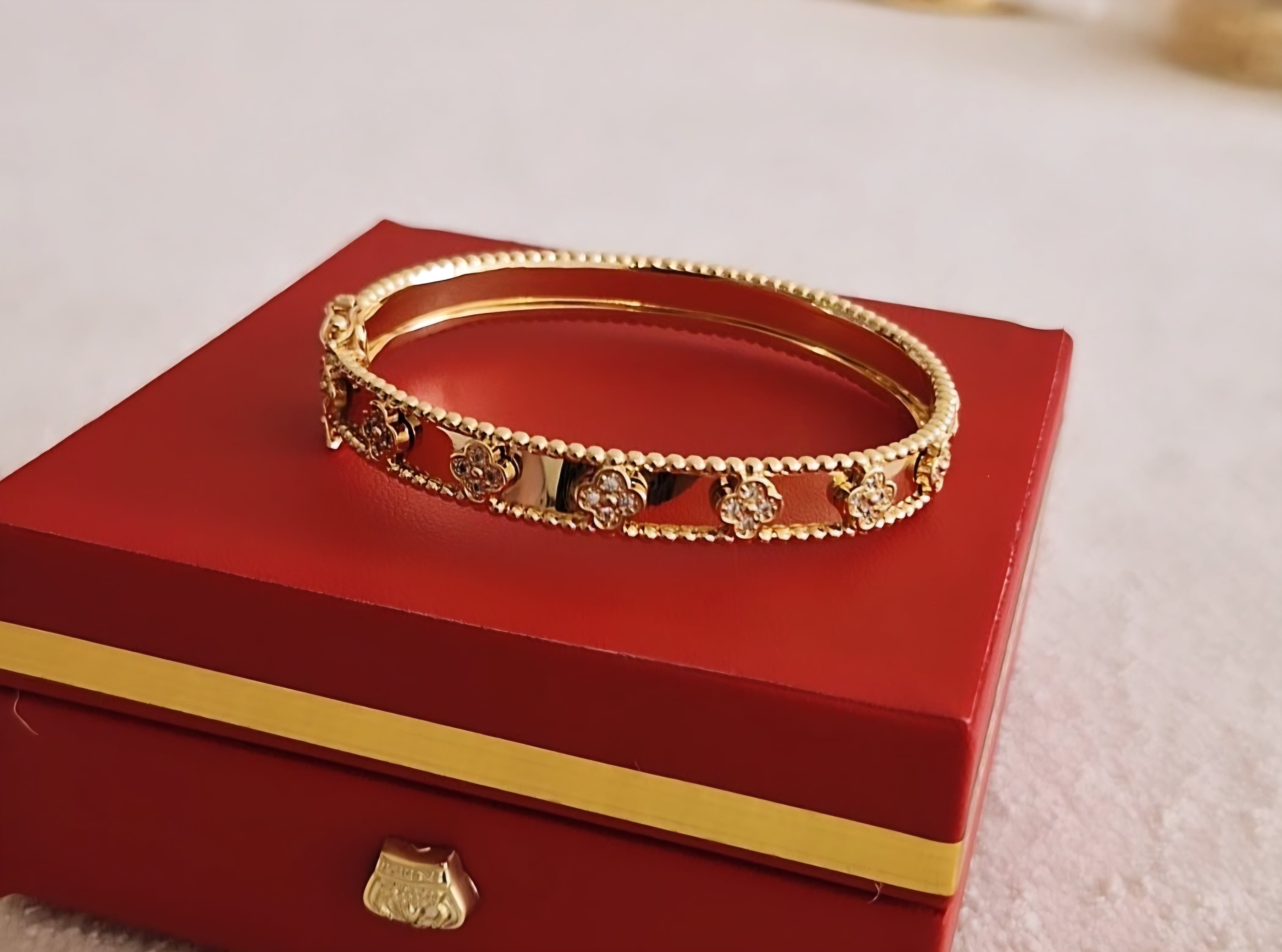 Bracelet jonc en acier inoxydable strass