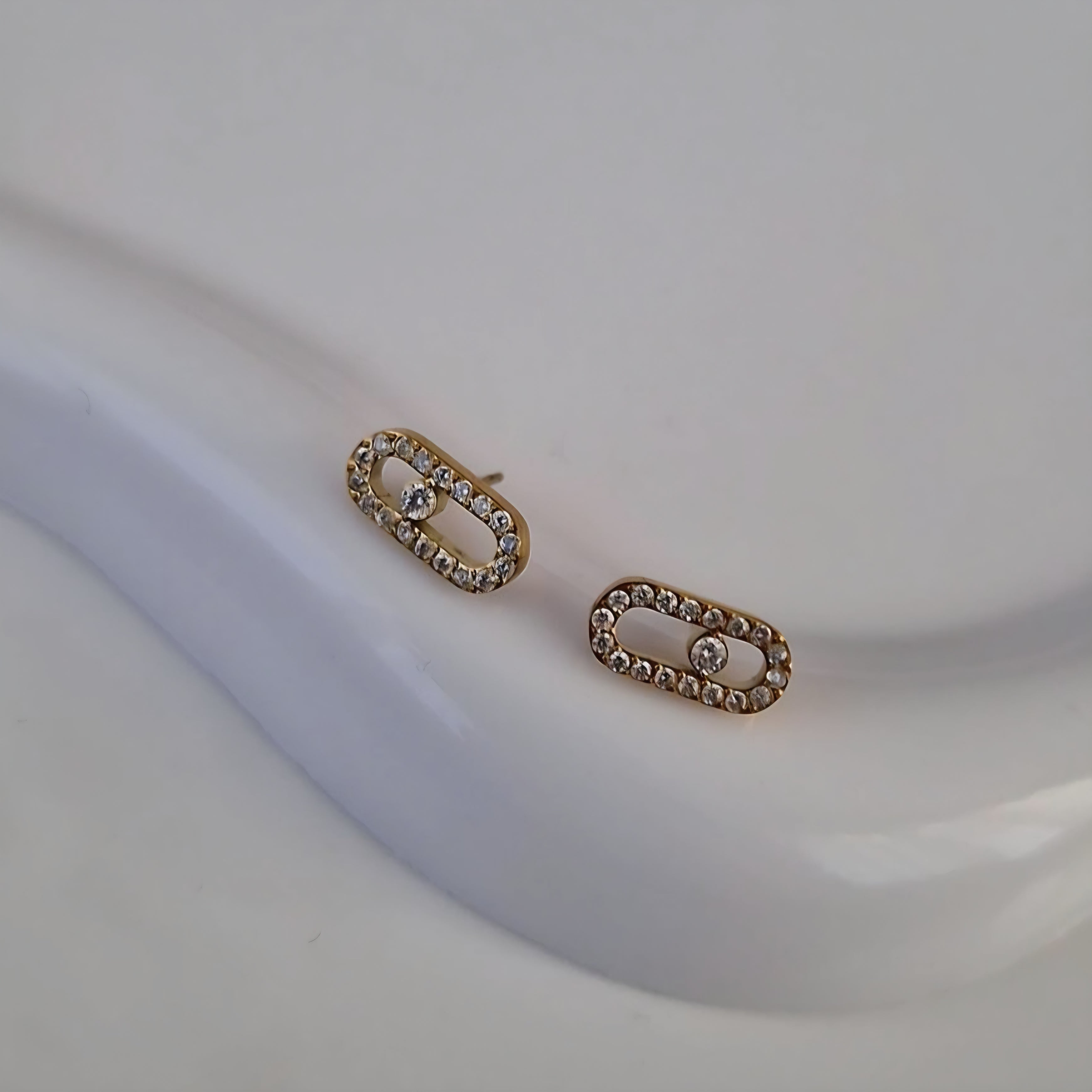 Boucles d'oreilles en acier inoxydable ovale et strass