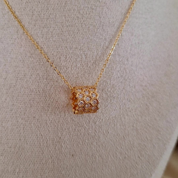 Ensemble Collier + boucles d'oreilles assorties en acier inoxydable multi strass