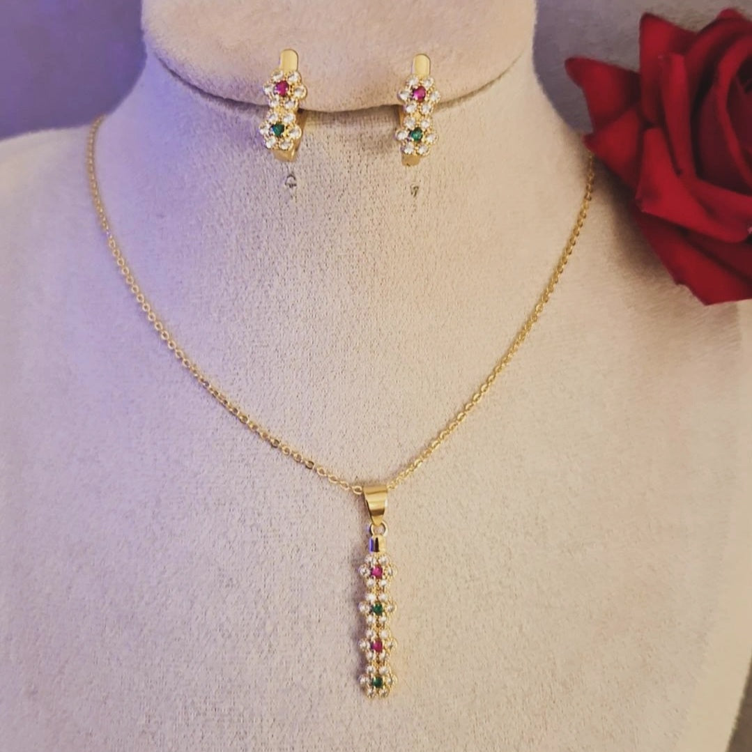 Ensemble parure collier et boucles d’oreilles fleurs et strass