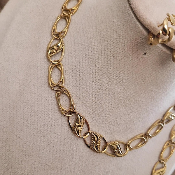 Ensemble Collier, bracelet et boucles d'oreilles en acier inoxydable ajourés et gravures vintage