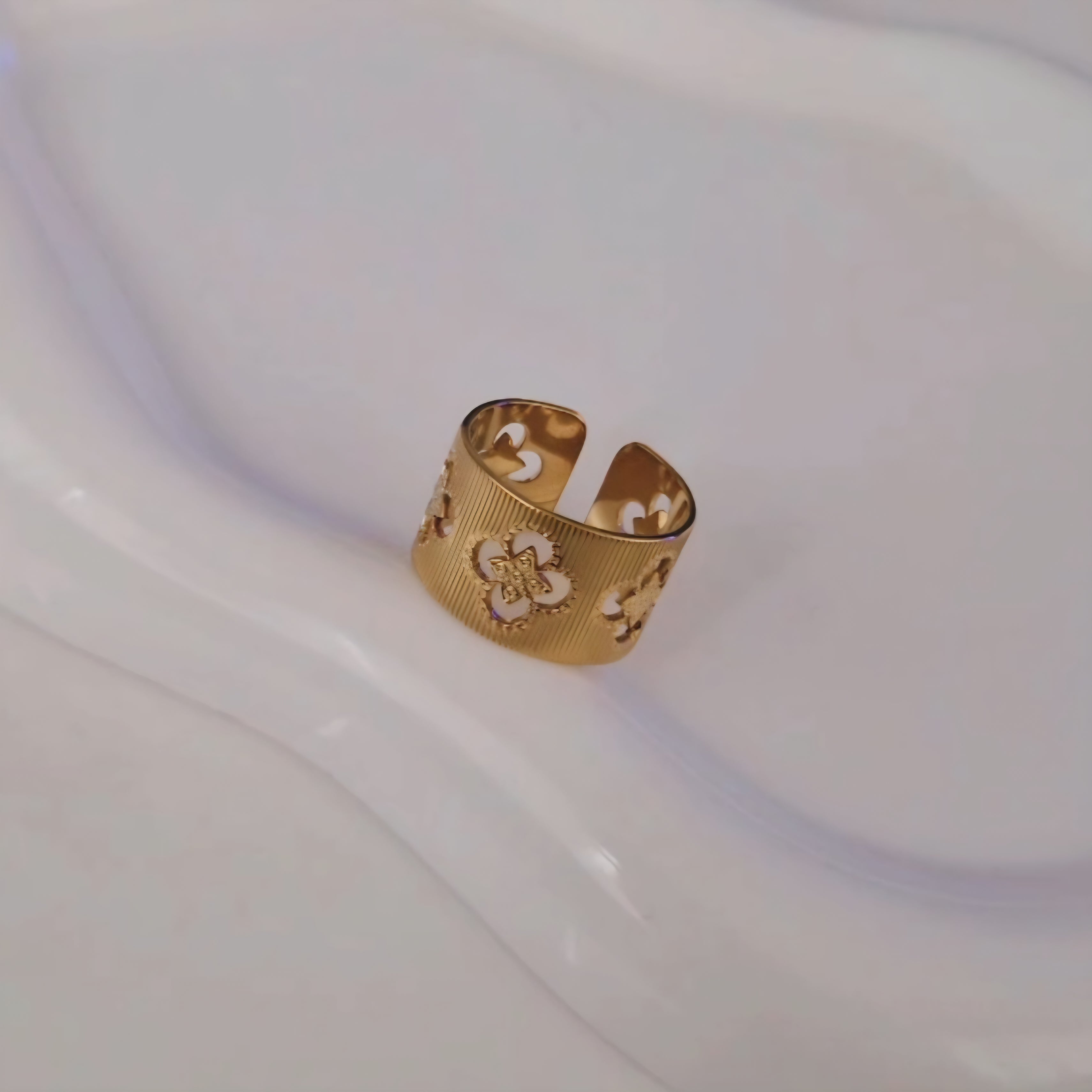 Bague ajustable en acier inoxydable ajourée