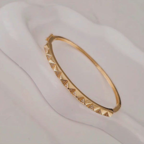 Bracelet jonc pics et strass (vendu à l'unité)