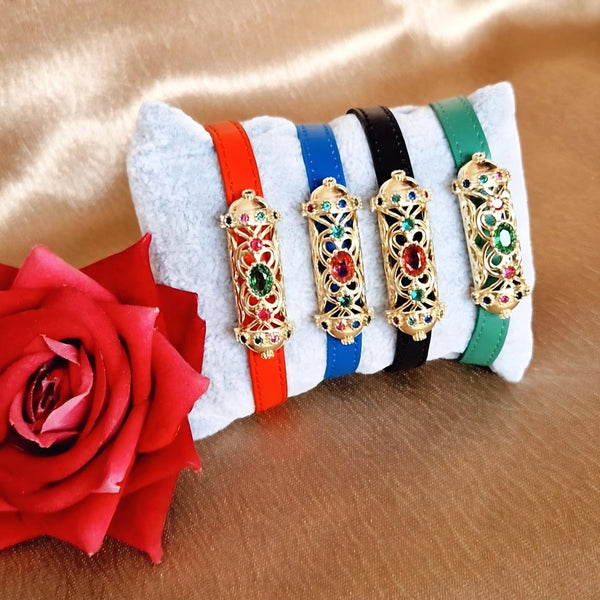 Bracelet en cuir rouge ou noir avec pendentif beldi