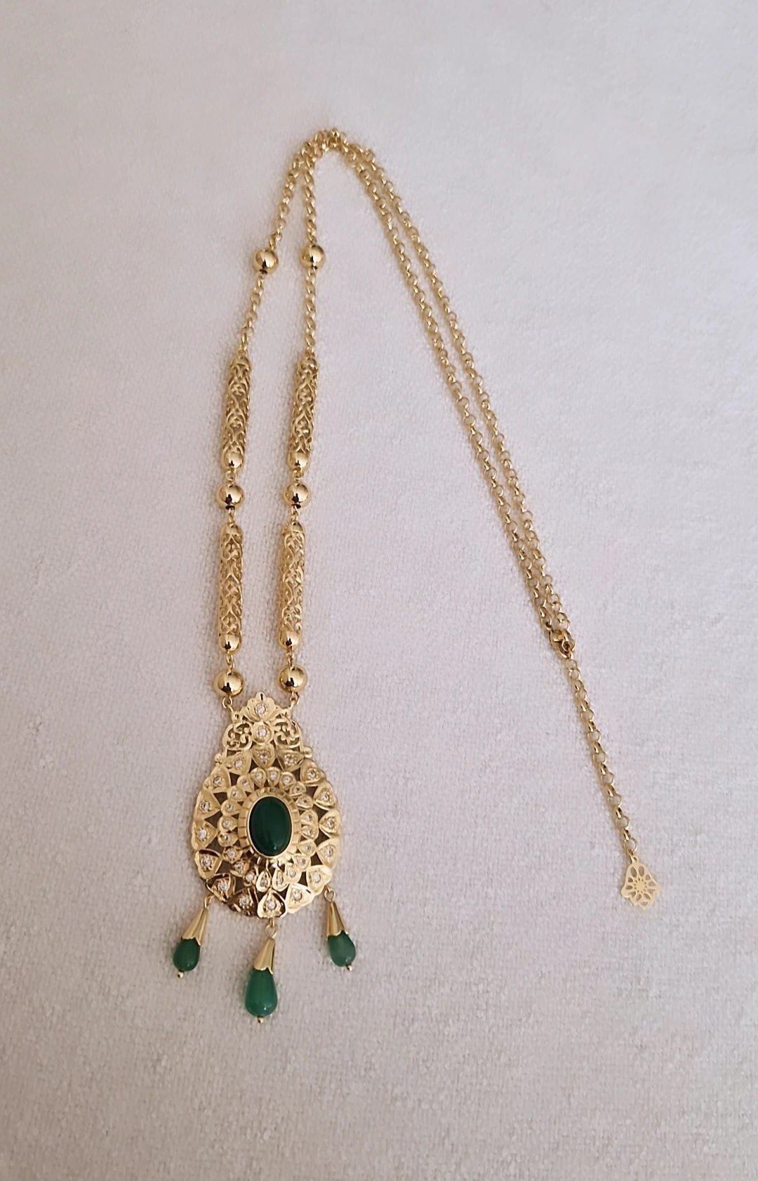 Collier sautoir beldi Boulahiya cravache en acier oriental perles vertes