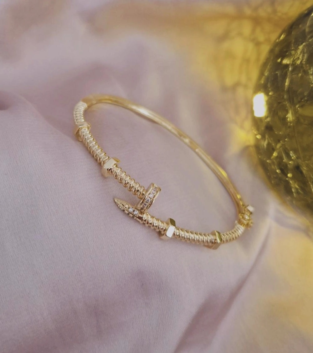 Bracelet jonc cranté et strass (à l'unité)