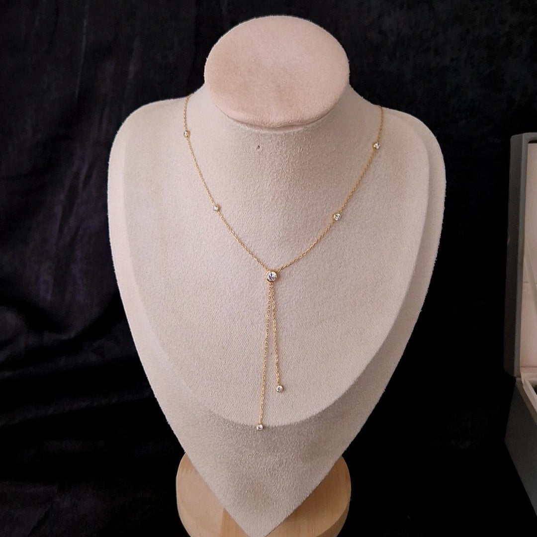 Collier en acier inoxydable en Y avec strass