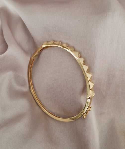 Bracelet jonc pics et strass (vendu à l'unité)