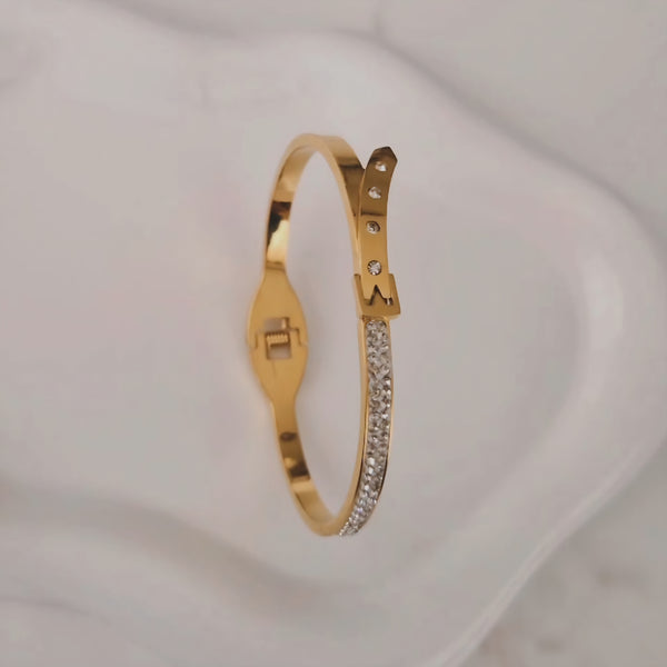 Bracelet jonc en acier inoxydable style ceinture et strass