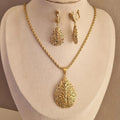 Ensemble Collier et boucles d'oreilles assorties ajourées