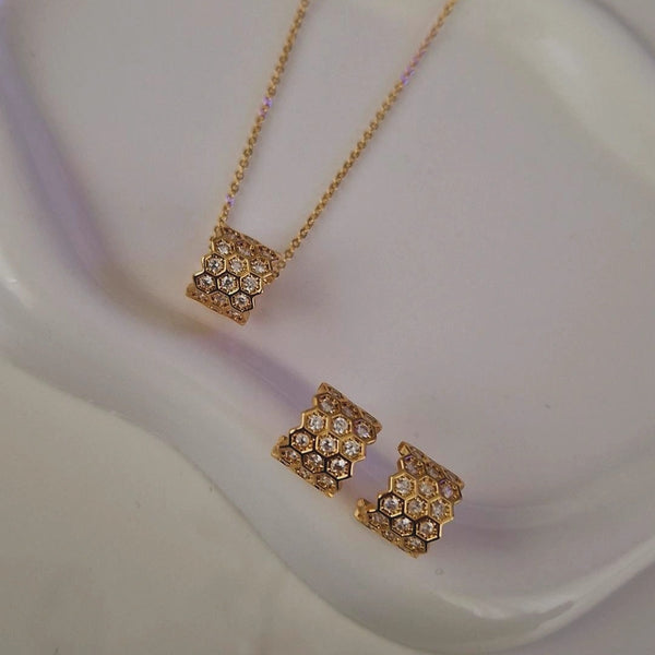 Ensemble Collier + boucles d'oreilles assorties en acier inoxydable multi strass