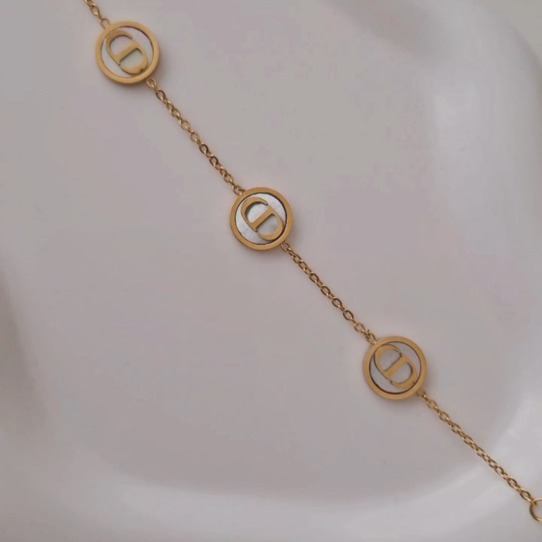 Bracelet en acier inoxydable multi cercles et nacre