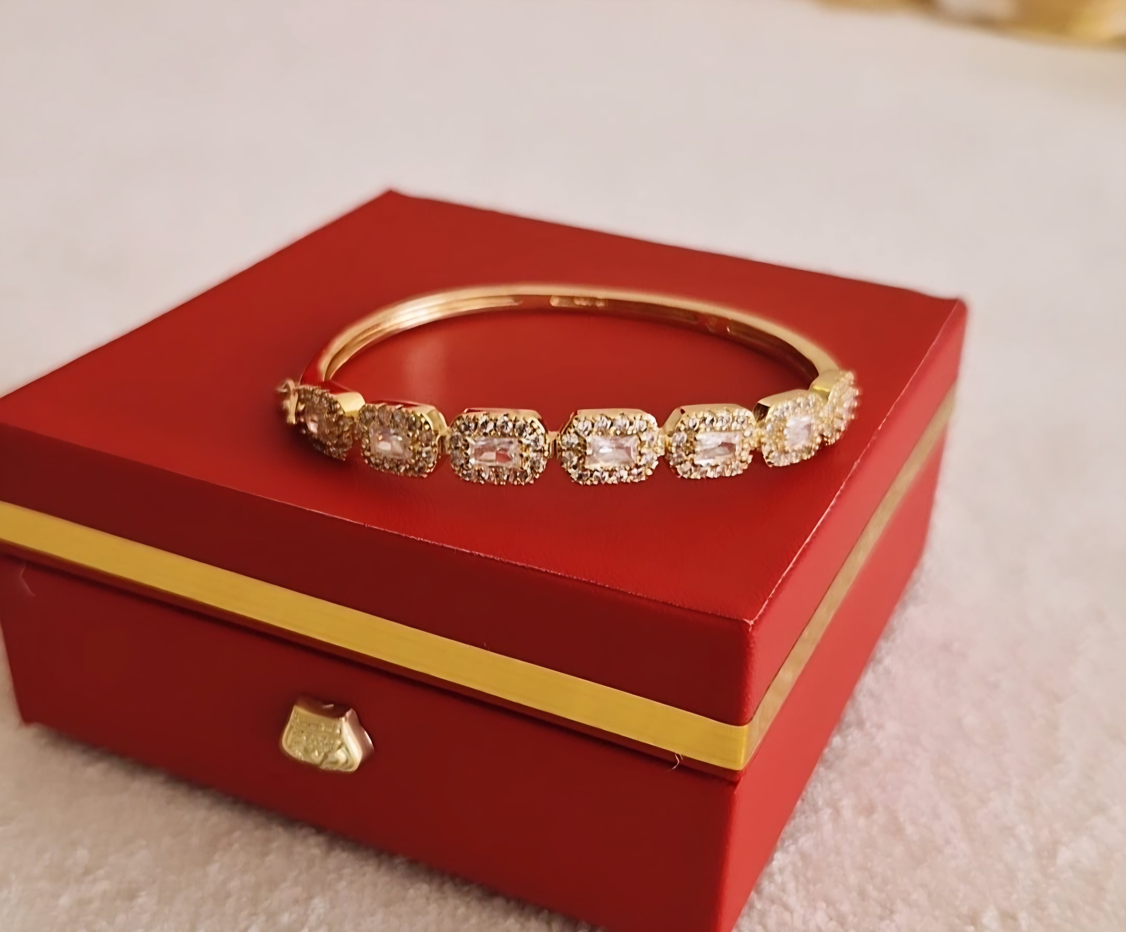 Bracelet jonc en acier inoxydable carrés et strass