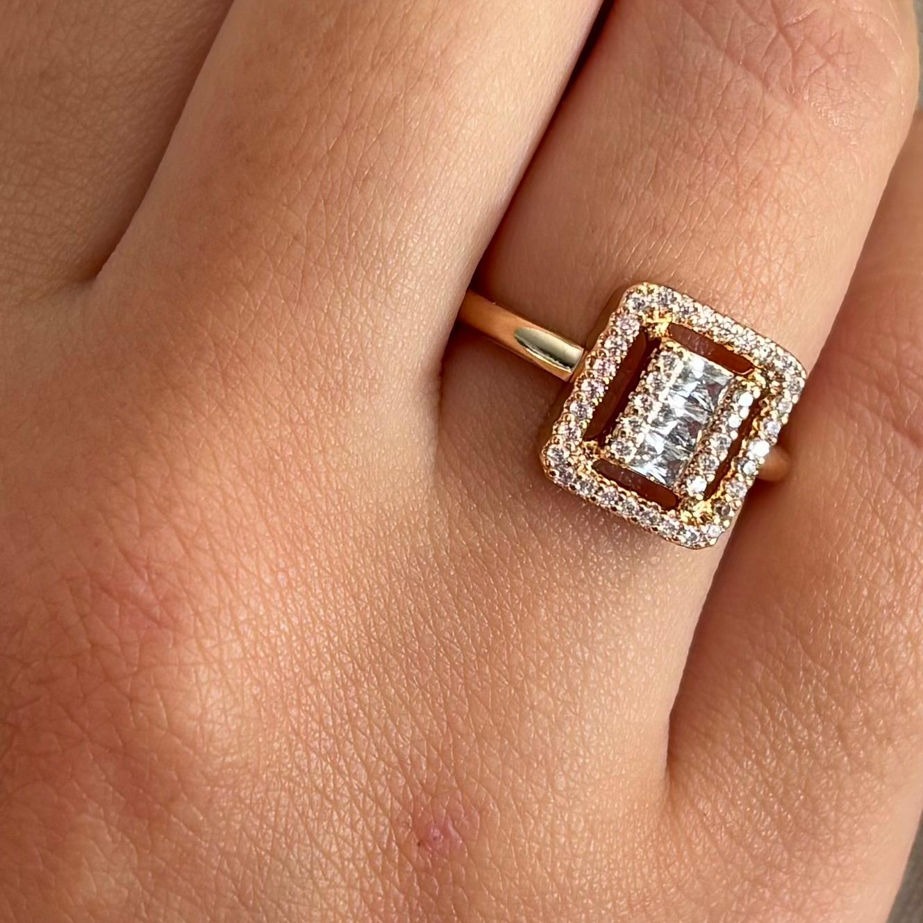 Bague en acier inoxydable solitaire carré et strass