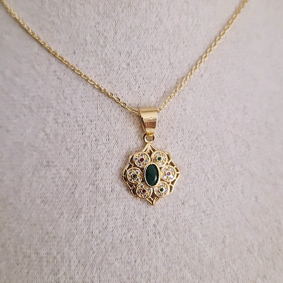 Ensemble parure collier et boucles d’oreilles fleurs et strass
